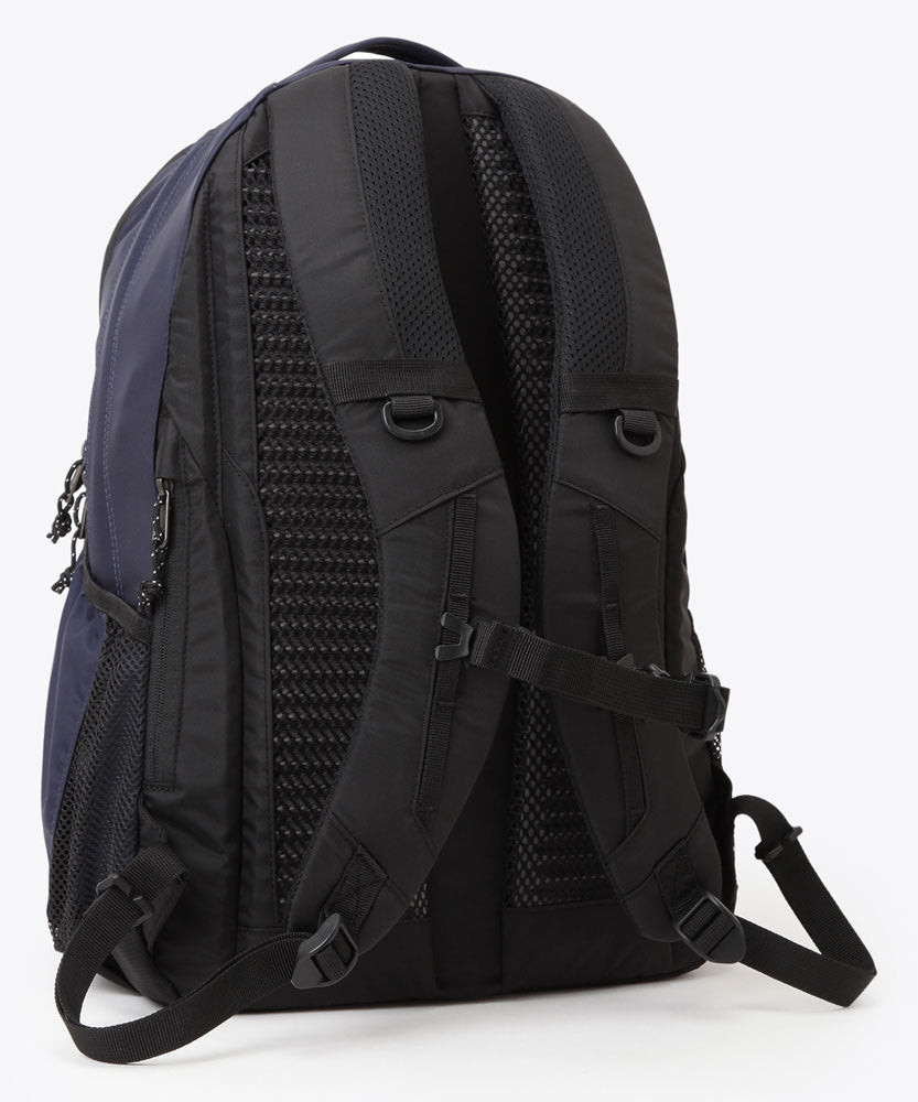 パナシーア30Lバックパック リュック 旅行 出張 通勤 通学 シンプル アウトドア