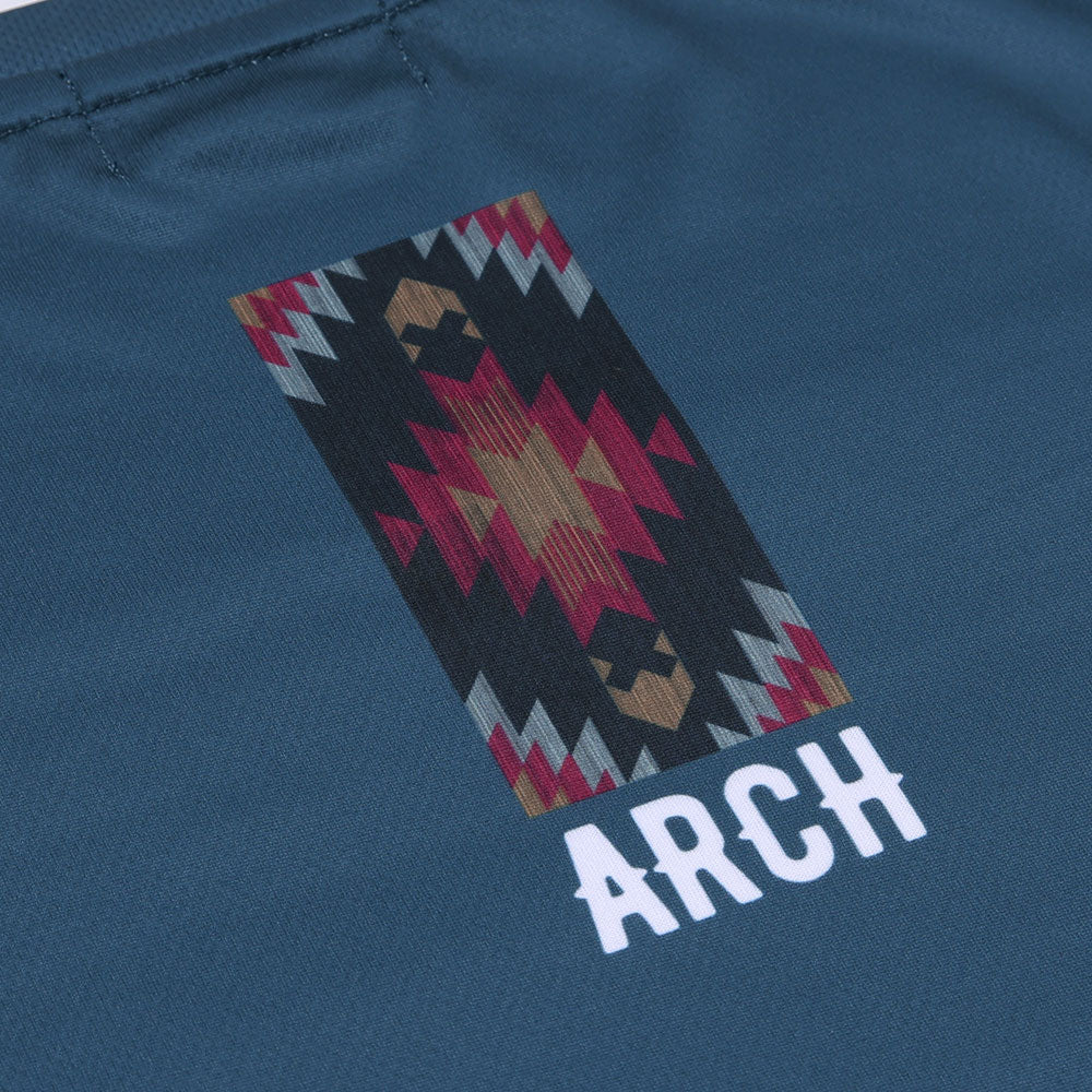 Arch native pattern tee メンズ バスケットボール 半袖Tシャツ