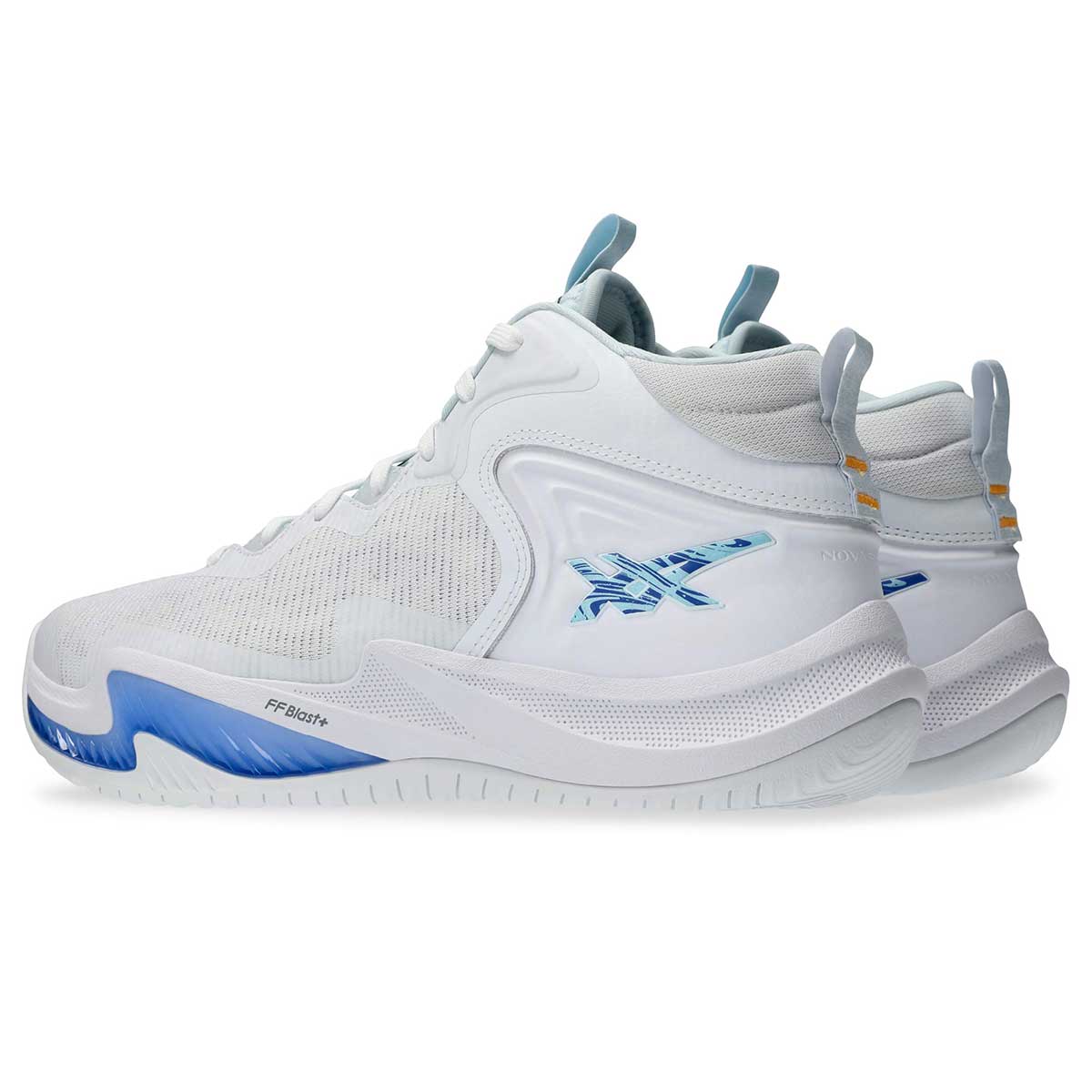 Men's Basketball Shoes NOVA SURGE 3