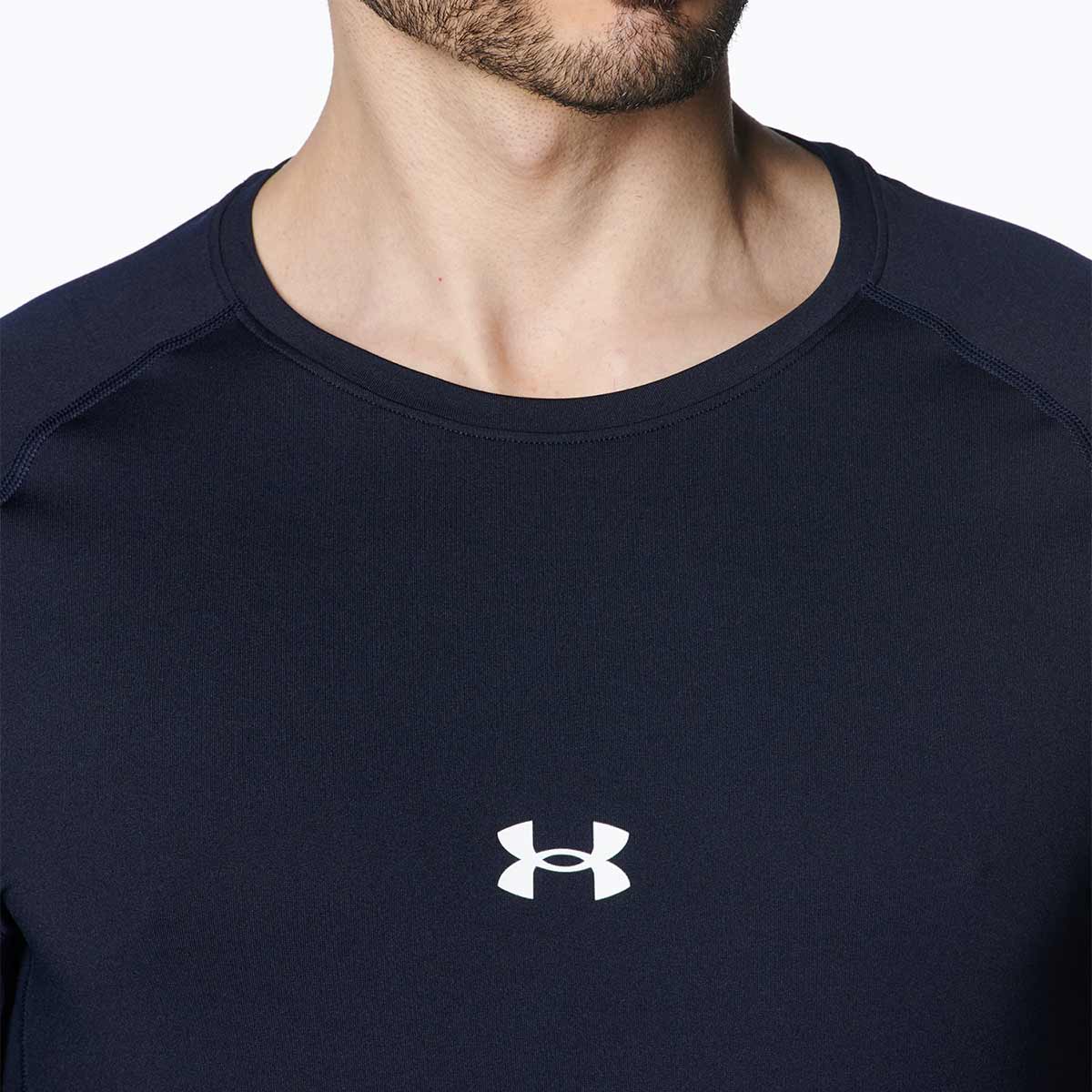 UA  ヒ ートギア コンフォート フィッティド ロングスリーブ クルーネック シャツ