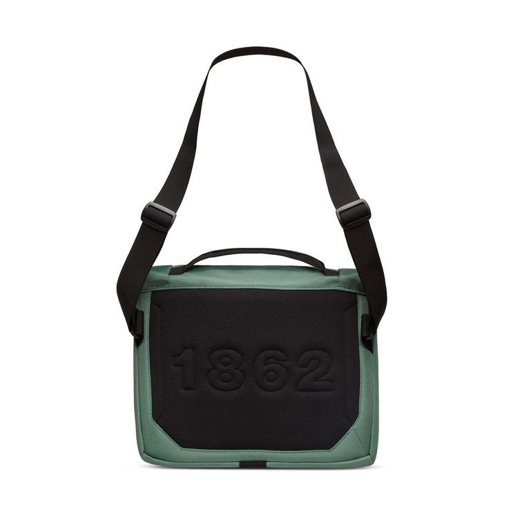 エクセロン メッセンジャー 8 ショルダーバッグ カバン