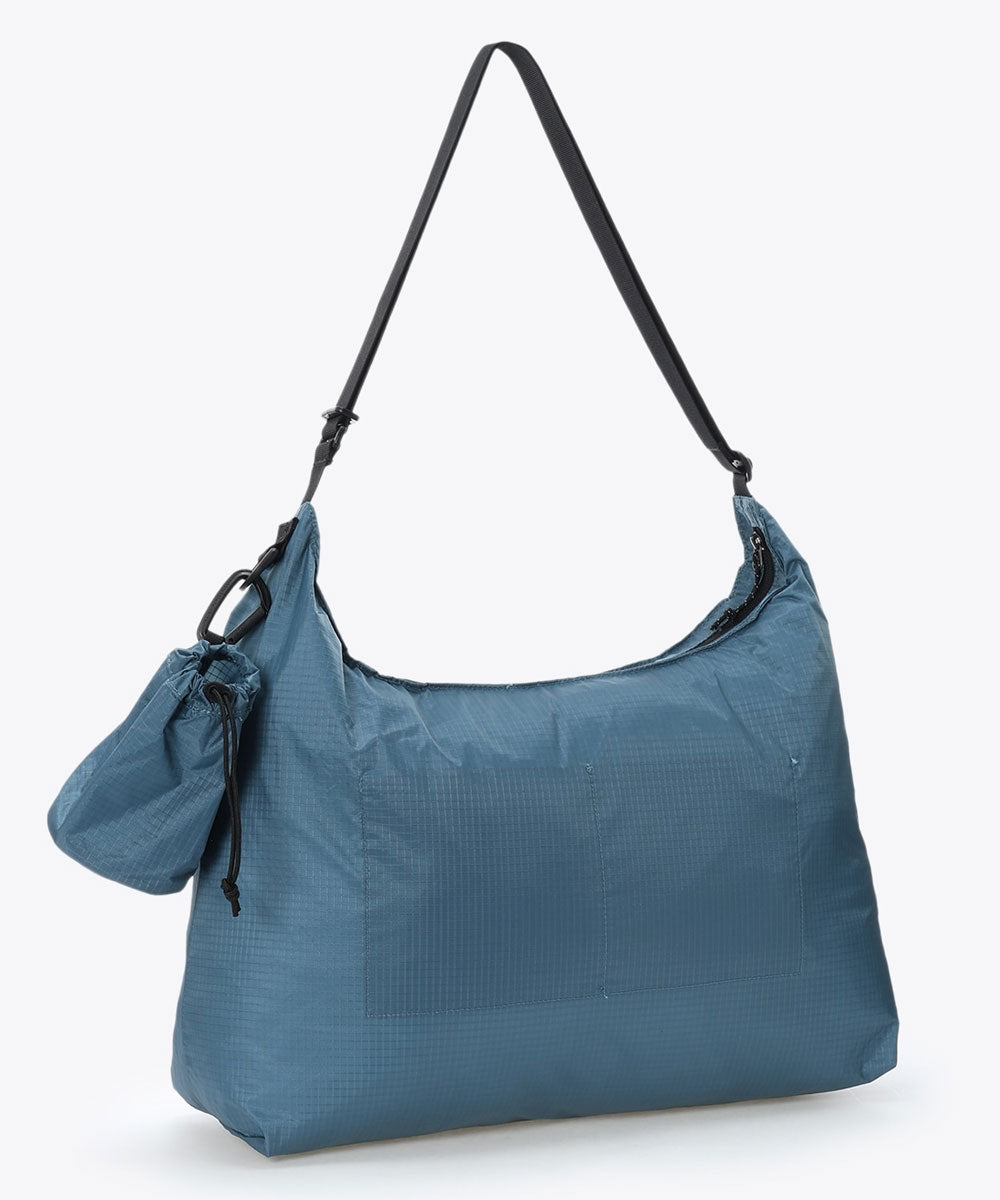 タイガーブルックショルダー バッグ 鞄 アウトドア シンプル はっ水 カジュアル