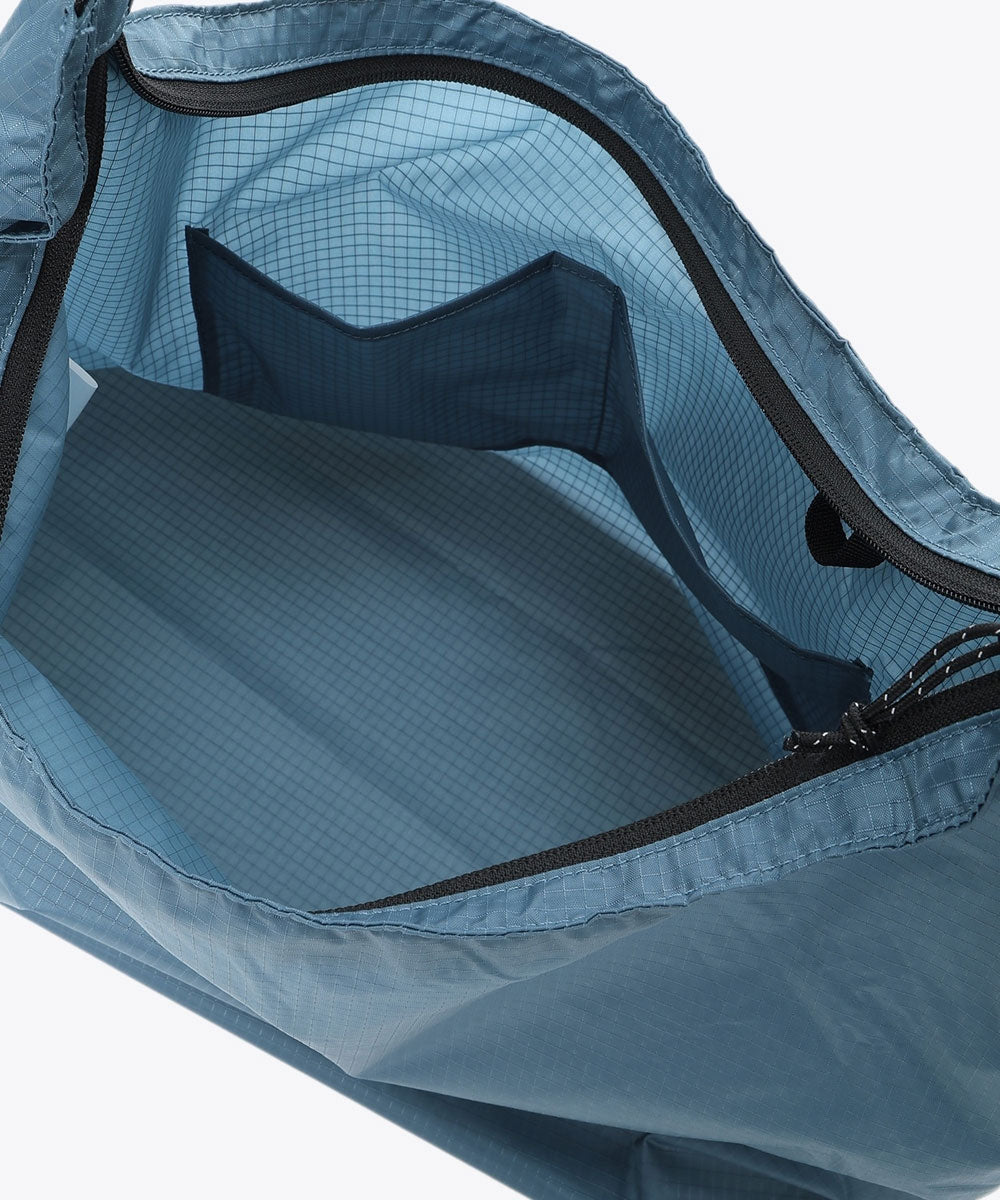 タイガーブルックショルダー バッグ 鞄 アウトドア シンプル はっ水 カジュアル