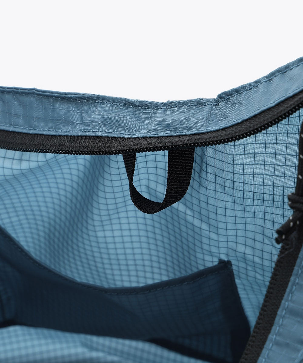 タイガーブルックショルダー バッグ 鞄 アウトドア シンプル はっ水 カジュアル