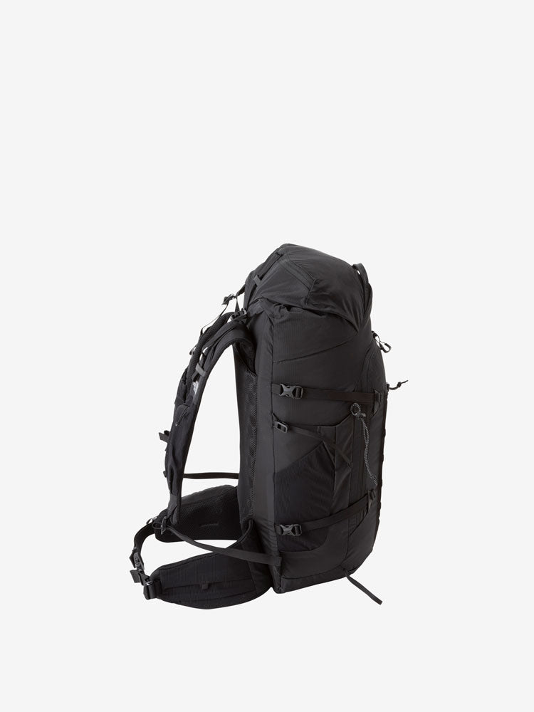 GNOME 28 Trekking Backpack Rucksack