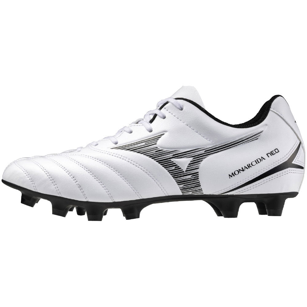 Monarcida NEO III SELECT soccer cleats for natural grass, soil, and artificial turf