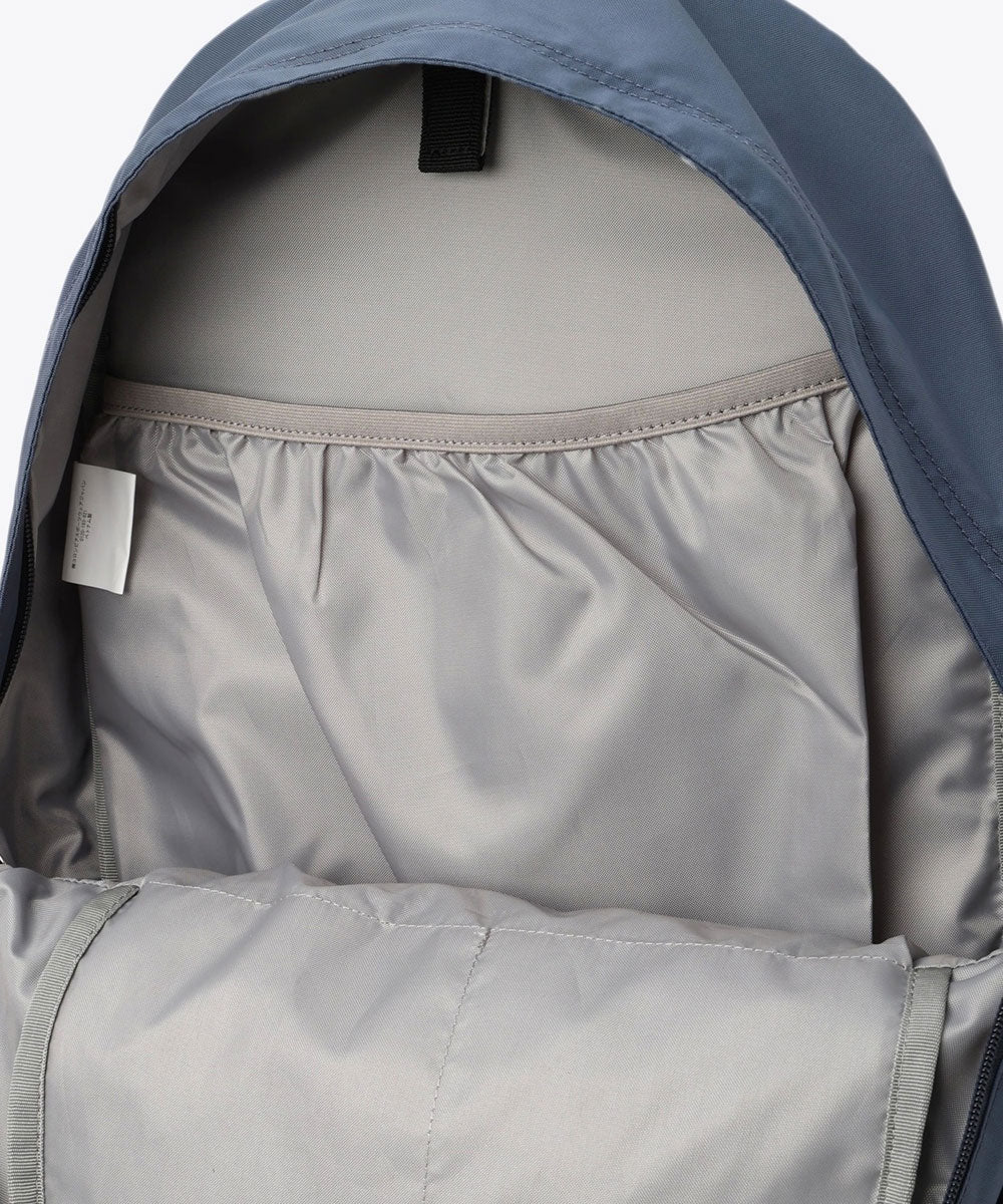 ワイルドウッド30Lバックパック リュック アウトドア ハイキング 登山 多機能