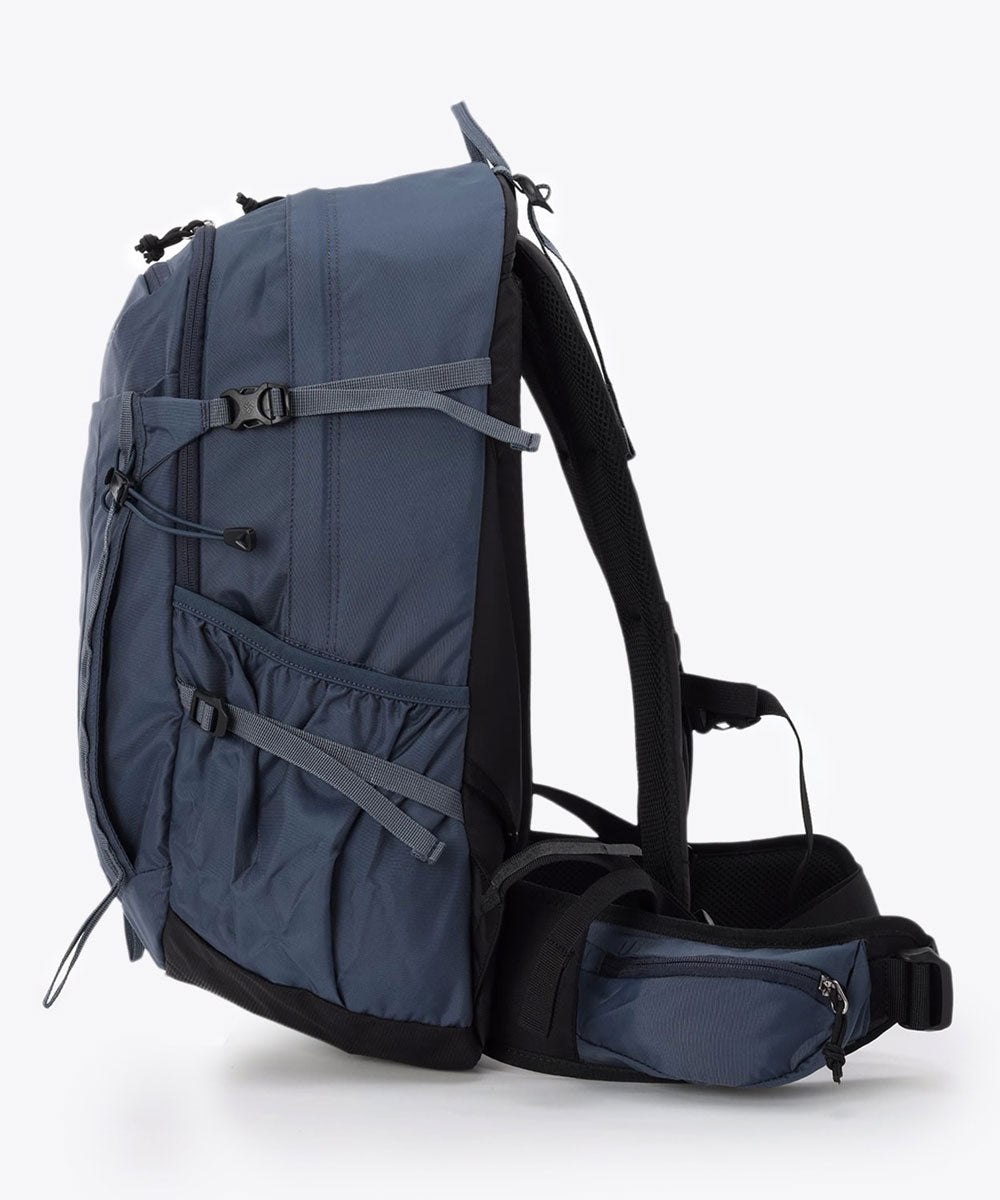 ワイルドウッド30Lバックパック リュック アウトドア ハイキング 登山 多機能