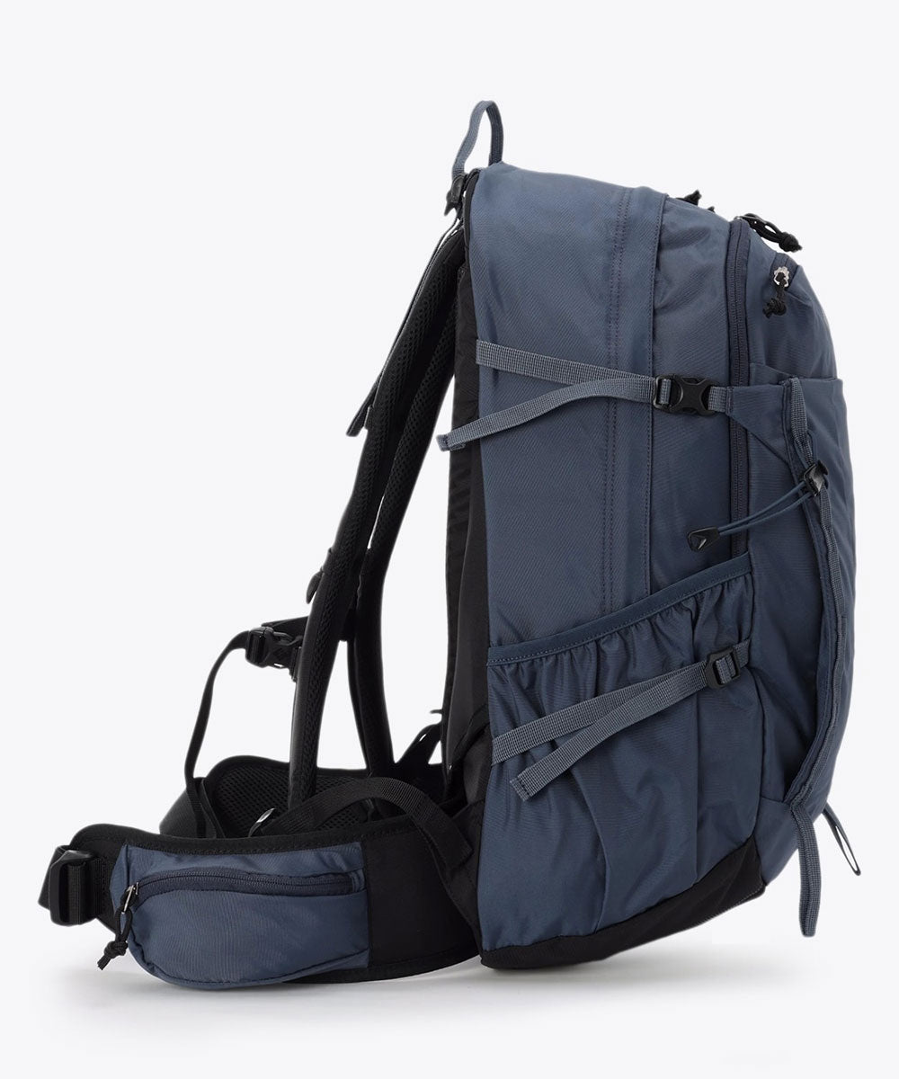 ワイルドウッド30Lバックパック リュック アウトドア ハイキング 登山 多機能