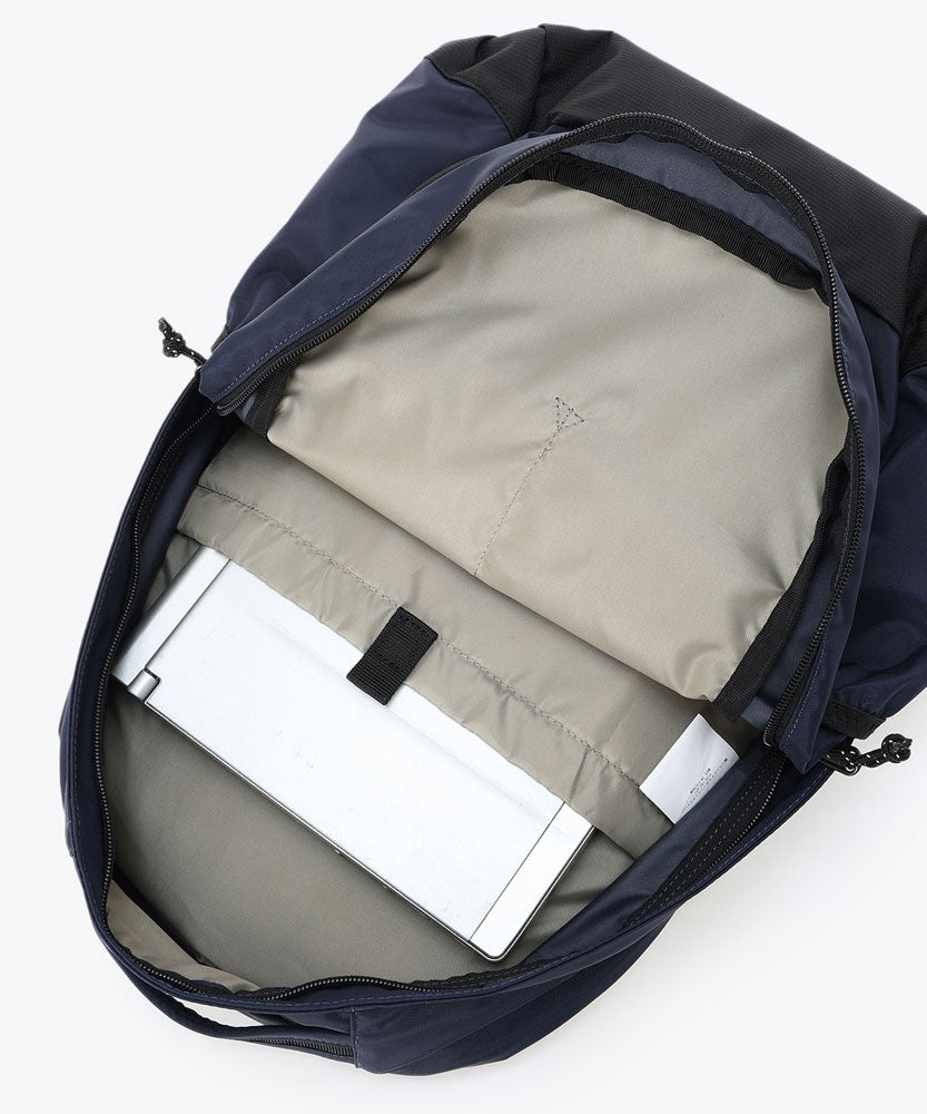 パナシーア25Lバックパック リュック はっ水 アウトドア 通勤 通学 カジュアル