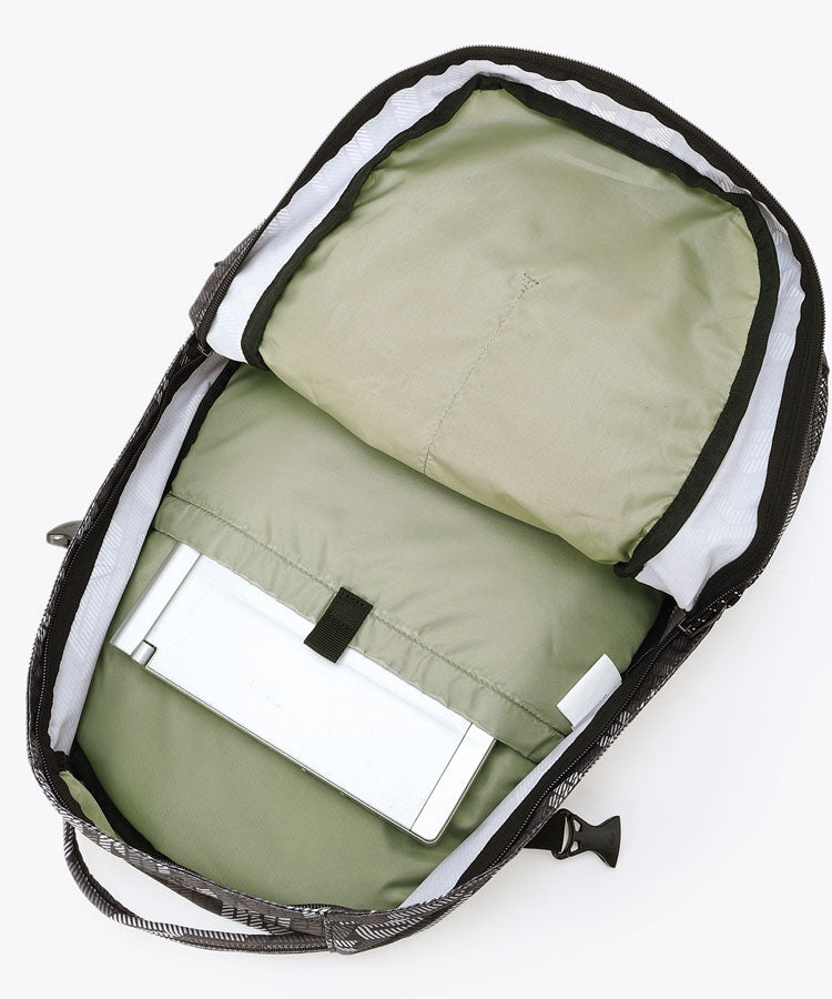 パナシーア33Lバックパック リュック アウトドア トレッキング 登山 ハイキング