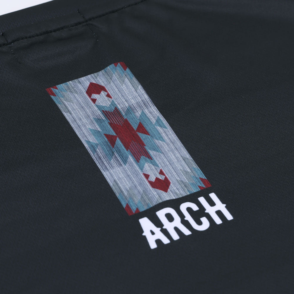 Arch native pattern tee メンズ バスケットボール 半袖Tシャツ